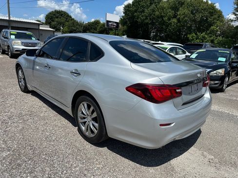 Used 2015 INFINITI Q70 3.7 RWD image 3