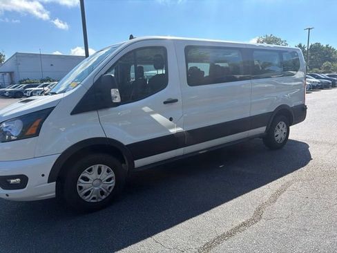 Used 2024 Ford Transit 350 XLT RWD image 9