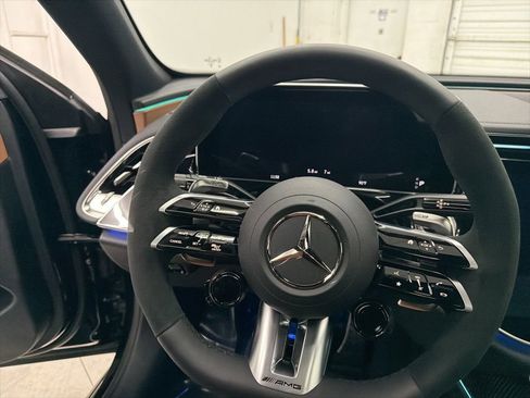 New 2026 Mercedes-Benz E 53 AMG e 4MATIC Sedan image 15