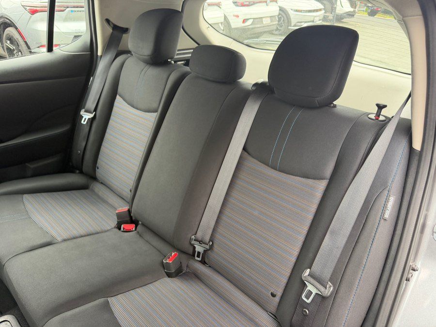 Used 2020 Nissan Leaf S w/ Protection Package FWD image 35