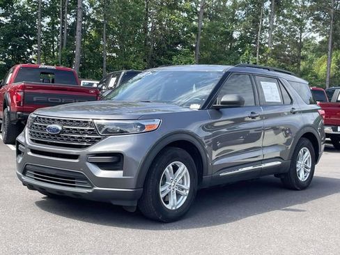 Used 2022 Ford Explorer XLT RWD image 30