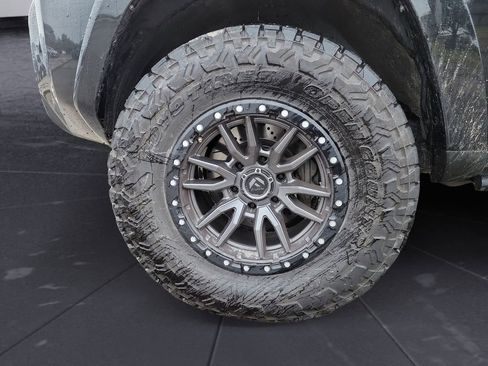 Used 2021 Toyota 4Runner TRD Off-Road Premium image 14