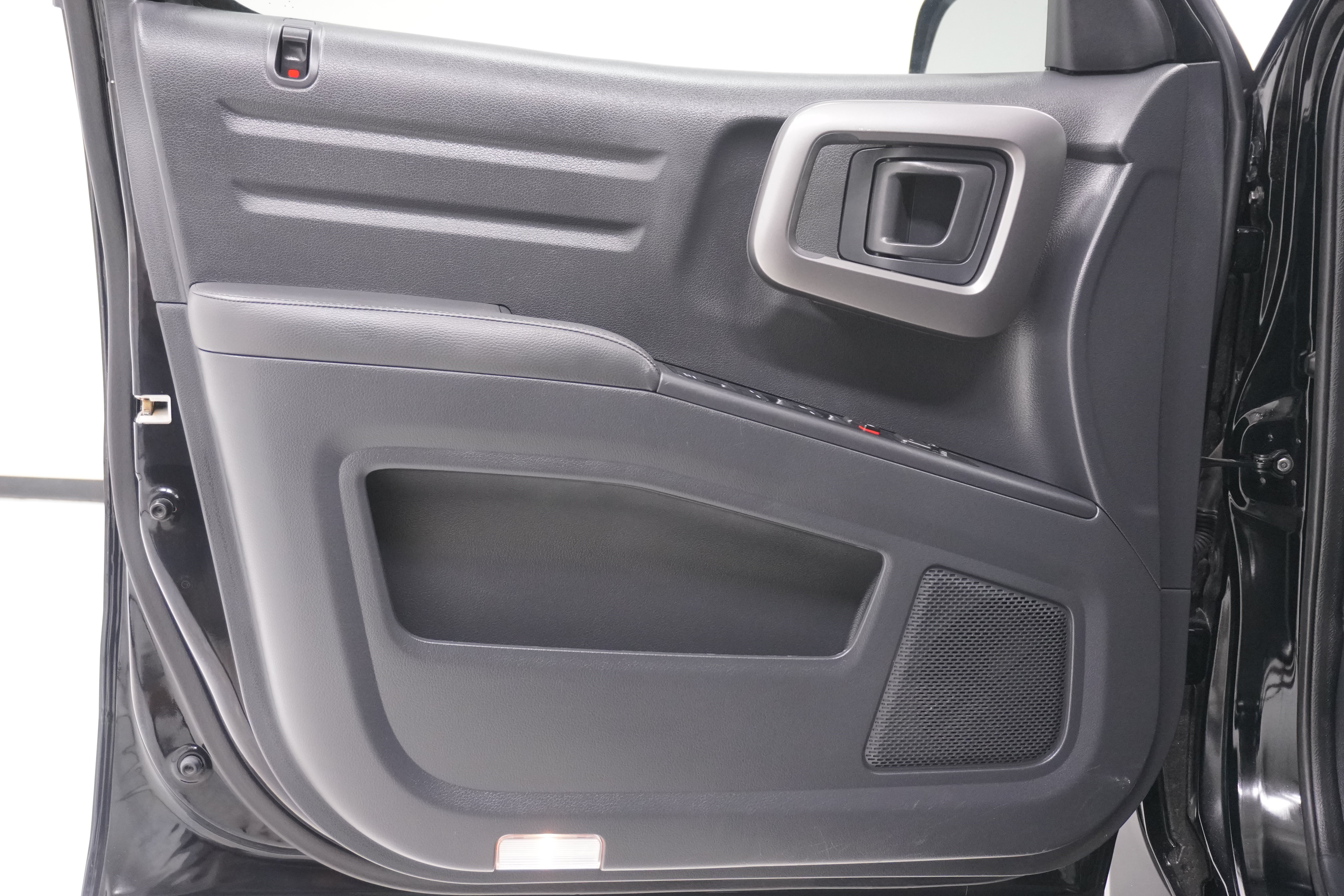 Used 2014 Honda Ridgeline SE image 14