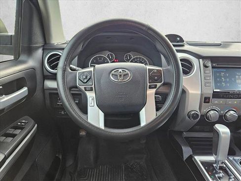 Used 2017 Toyota Tundra SR5 image 11
