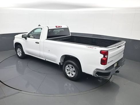 Certified 2021 Chevrolet Silverado 1500 W/T w/ WT Value Package AWD/4WD image 17