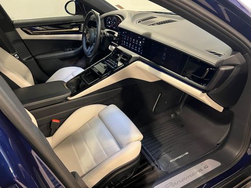 Used 2024 Porsche Panamera 4 image 38