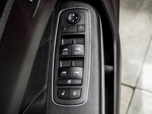 Used 2019 Dodge Charger SXT w/ Plus Group image 33