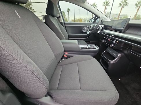 New 2026 Hyundai Ioniq 9 SE AWD/4WD image 18