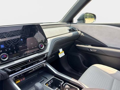 Used 2026 Lexus TX 350 AWD w/ Technology Package image 19