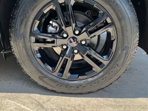 Used 2023 GMC Terrain AT4 w/ Tech Package AWD/4WD image 23