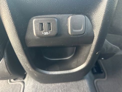 Used 2022 Chevrolet Colorado LT w/ LT Convenience Package image 36