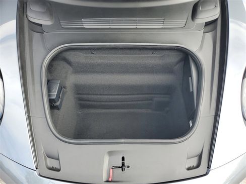 Used 2025 Porsche 911 Carrera 4 GTS image 17