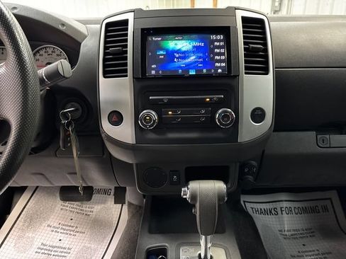 Used 2017 Nissan Frontier Desert Runner RWD image 12