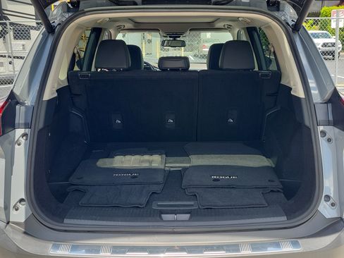 Certified 2021 Nissan Rogue SL w/ Premium Package FWD image 6