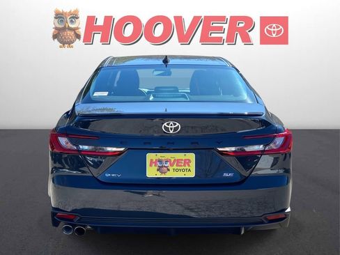 Used 2025 Toyota Camry SE w/ Multimedia Upgrade Package image 3