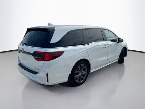 Used 2025 Honda Odyssey Touring image 8