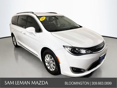 Used 2018 Chrysler Pacifica Touring-L w/ Premium Audio Group