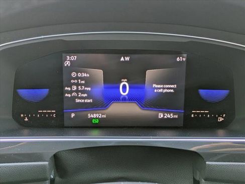 Used 2022 Volkswagen Tiguan SE R-Line image 11