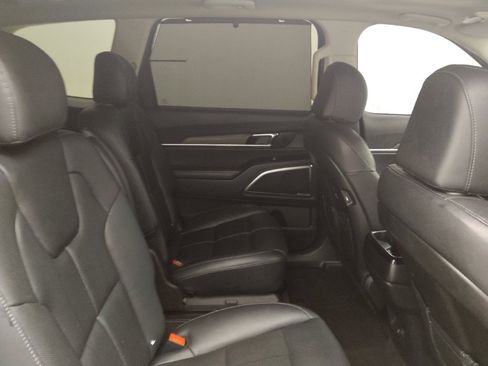 Used 2022 Kia Telluride SX w/ Towing Package FWD image 19
