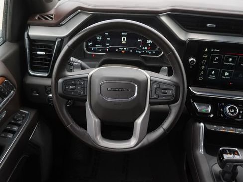Used 2023 GMC Sierra 1500 Denali w/ Technology Package AWD/4WD image 15