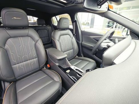 New 2026 Buick Envista Avenir FWD image 17