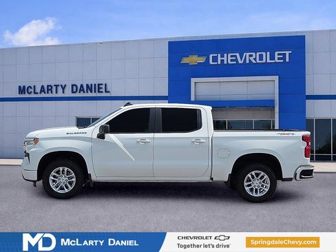 Used 2024 Chevrolet Silverado 1500 RST w/ Convenience Package II AWD/4WD image 3