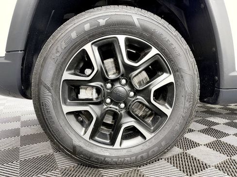 Used 2021 Jeep Compass Trailhawk AWD/4WD image 24