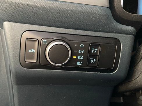 Used 2025 Ford Maverick XL w/ Equipment Group 102A image 14