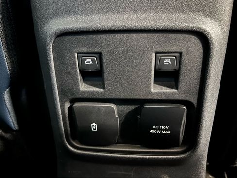 Used 2023 Ford Bronco Outer Banks w/ Sasquatch Package AWD/4WD image 18