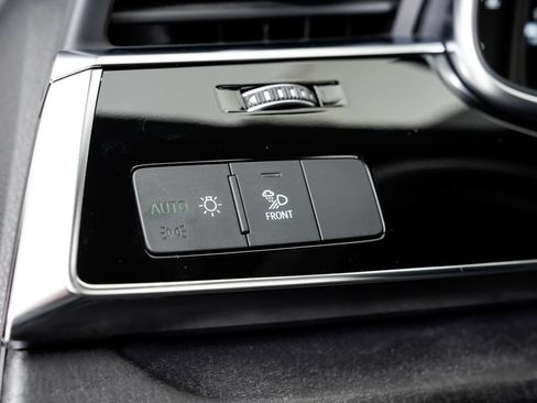 Used 2023 Audi Q8 Premium Plus w/ Premium Plus Package AWD/4WD image 10