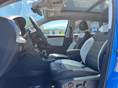 New 2026 Volkswagen Taos SEL AWD/4WD image 8