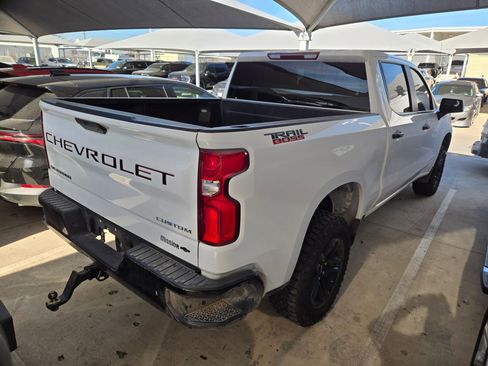 Used 2021 Chevrolet Silverado 1500 Custom Trail Boss image 4