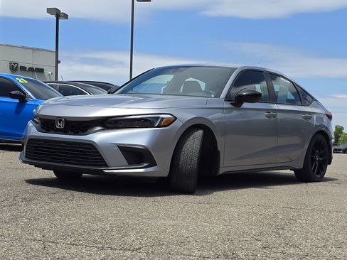 Used 2023 Honda Civic Sport image 13