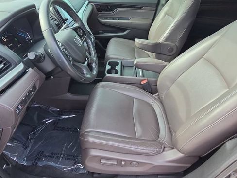 Used 2022 Honda Odyssey Touring image 11