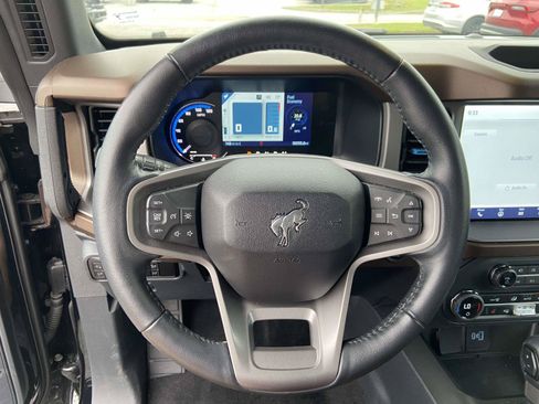 Used 2023 Ford Bronco Outer Banks AWD/4WD image 16