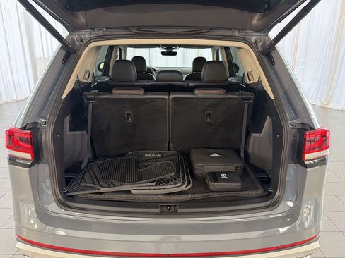 Used 2024 Volkswagen Atlas Peak Edition SEL AWD/4WD image 24