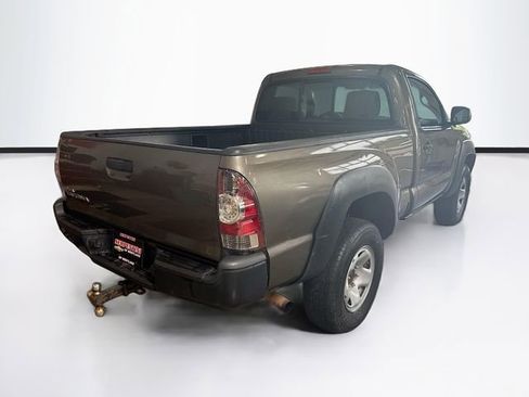 Used 2011 Toyota Tacoma 4x4 Regular Cab image 6