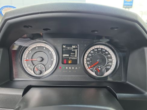 Used 2024 RAM 1500 Classic SLT AWD/4WD image 17
