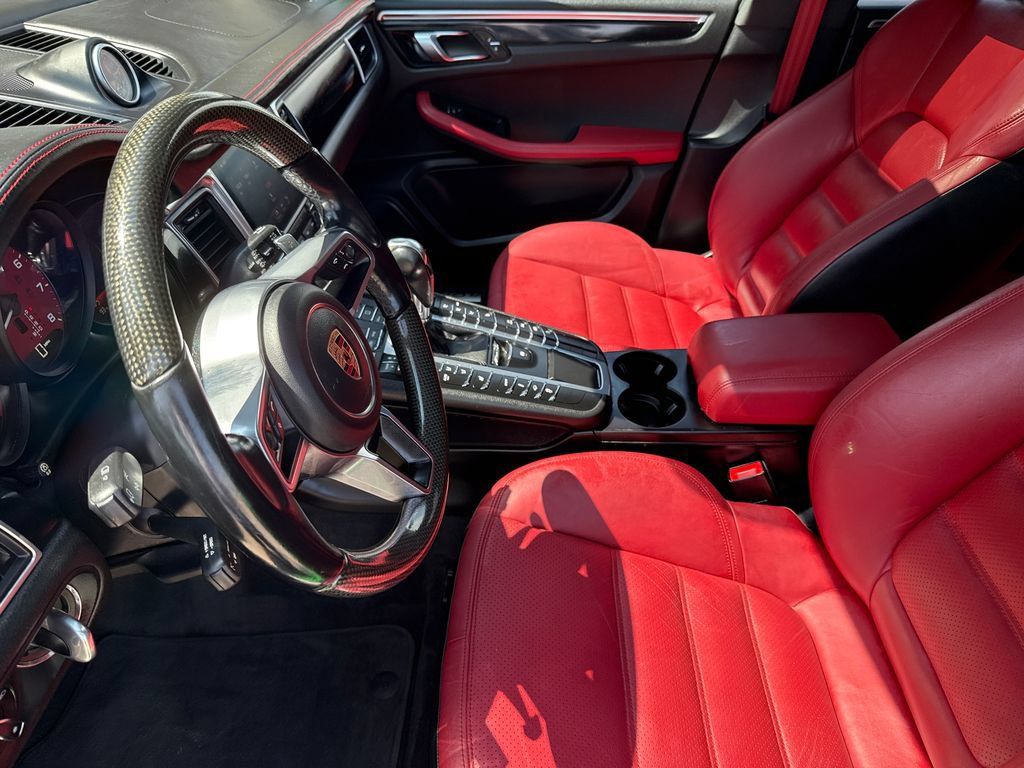 Used 2018 Porsche Macan GTS AWD/4WD image 21