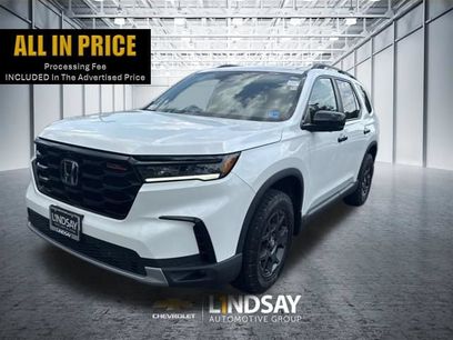 Used 2025 Honda Pilot TrailSport