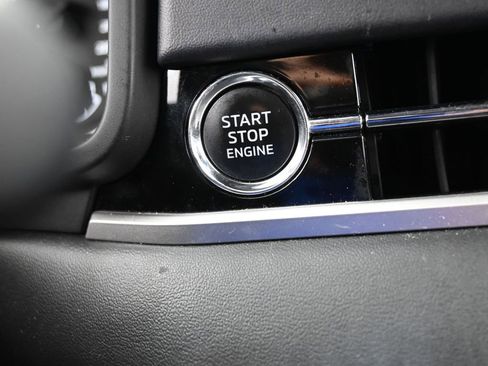 Used 2022 Mitsubishi Outlander SE image 31