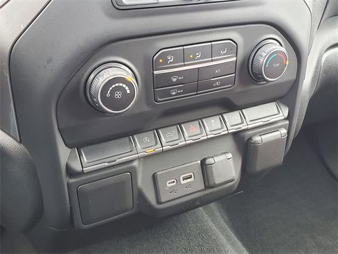 Used 2021 Chevrolet Silverado 1500 Custom image 23