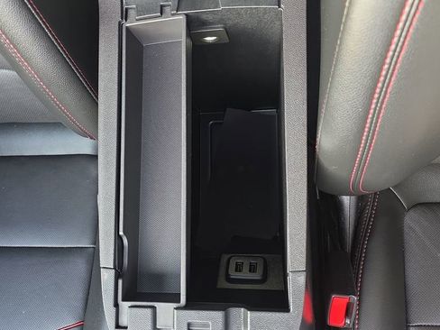 Used 2024 Chevrolet Equinox RS w/ RS Leather Package image 27