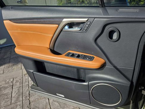 Used 2021 Lexus RX 350L Luxury w/ Accessory Package image 16