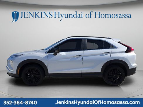 Used 2024 Mitsubishi Eclipse Cross AWD image 8