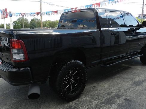 Used 2019 RAM 2500 Big Horn w/ Black Appearance Package AWD/4WD image 6