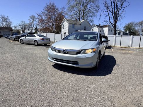 Used 2012 Honda Civic LX image 2