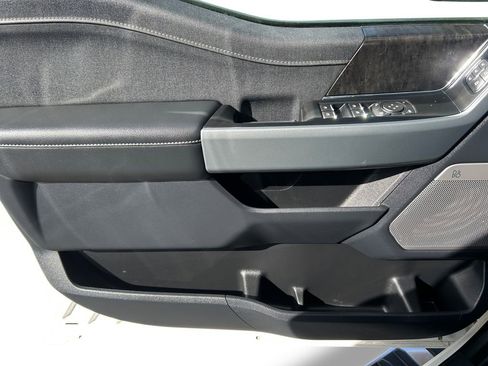 Used 2022 Ford F150 Lariat image 18