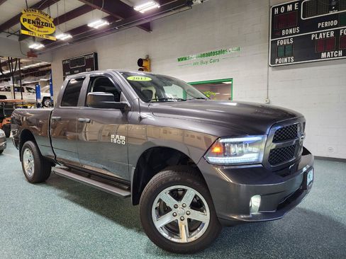 Used 2017 RAM 1500 Express AWD/4WD image 14