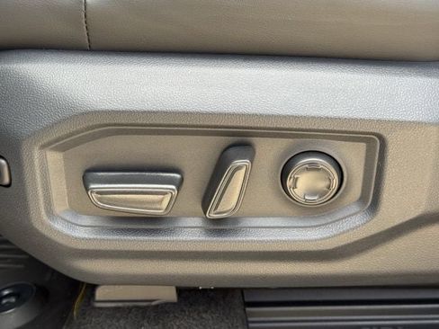 New 2026 Toyota Tundra Platinum AWD/4WD image 31